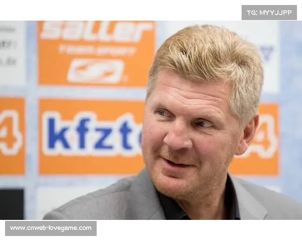 名宿埃芬博格评乌帕梅卡诺续约：孔帕尼调教功不可没